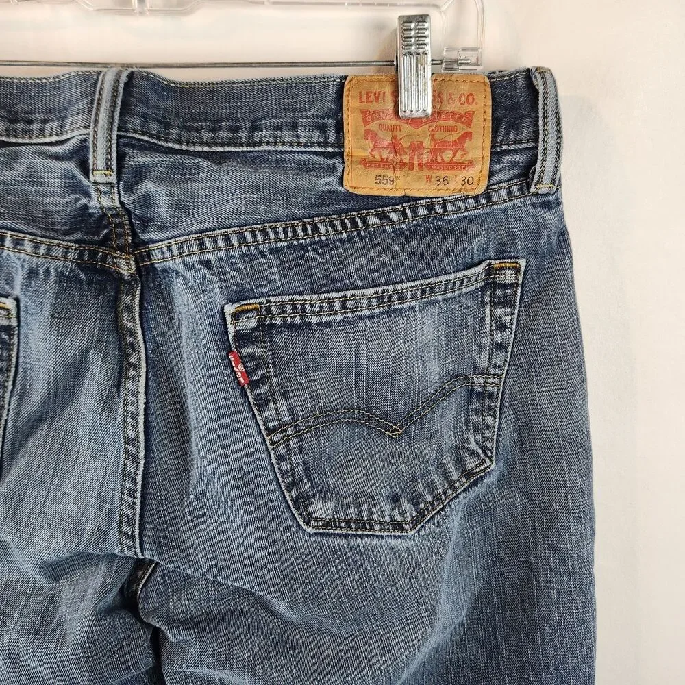 Levis 559 Jeans Mens 36x30 Medium Light Wash Blue Denim Relaxed Straight Skater